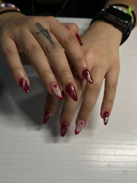 Valentines Cateye Nails, Red Nails With French Tip, Dark Red Valentine Nails, Cat Eye Valentines Day Nails, Dark Valentines Nails, Dark Valentines Day Nails, Red Cateye Nails, Red Cat Eye Nails, Nails With French Tip