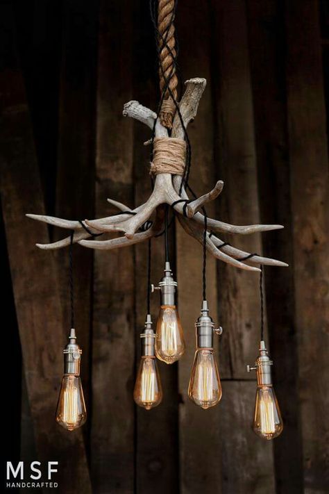 Mountain Chandelier, Antlers Chandelier, Antler Ideas, Deer Antler Decor, Antler Lights, Antlers Decor, Bar Pendant Lights, Rustic Patio, Deer Horns