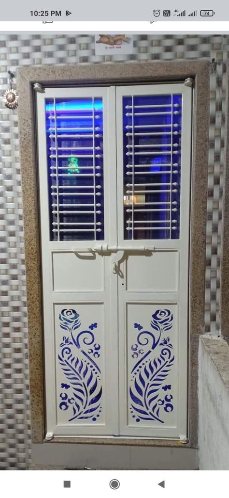 Ms Jali Door Design Modern, Sefty Door Design Modern Metal, Ms Door Design, Staircase Door, Home Grill Design, Homemade Tools Metals, Hanuman Chalisa Video, Modern Window Grill, Home Window Grill Design