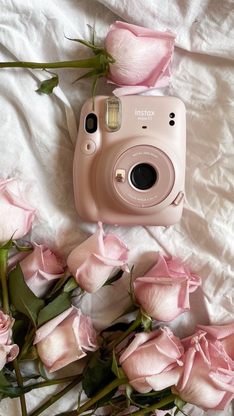 Camera Aesthetic Pink, Pink Camera Aesthetic, Girlish Wallpapers, Pink Wallpaper Ipad, Love Pink Wallpaper, Pink Photography, Rose Gold Wallpaper, Iphone Wallpaper Classy, Instagram Editing Apps