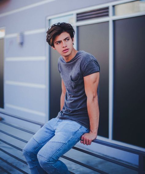 Dylan Jordan, Smart Boys, Boys Photography, Shy Boy, Men Photoshoot, Men With Street Style, Boy Models, Boy Photography Poses, Boy Poses