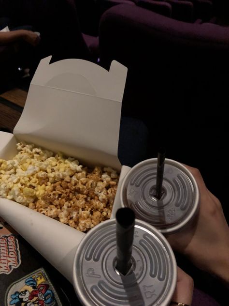 popcorn caramel and salt butter with two sodas in a movie theater Popcorn Movie Theater, Popcorn Bioskop, Movie Theater Popcorn, Movie Date, Fake Pics, Salted Butter, Movie Theater, Girl Next Door, Mario Bros