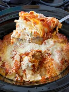 No-Boil Slow Cooker Lasagna No Boil Slow Cooker Lasagna 12 Tomatoes, Ugly Slow Cooker Lasagna, No Boil Slow Cooker Lasagna, Twelve Tomatoes, Cooking Panda, Crockpot Lasagna, Slow Cooker Lasagna, Crockpot Cooking, 12 Tomatoes