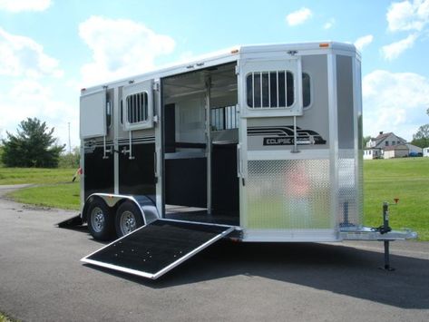 2 Horse trailer with escape ramp- so much easier to load and unload when you can let enough light in! Small Horse Trailer, Two Horse Trailer, 2 Horse Trailer, Pony Cart, Aluminum Trailer, Horse Box, Loading Ramps, Equestrian Helmet, Types Of Horses