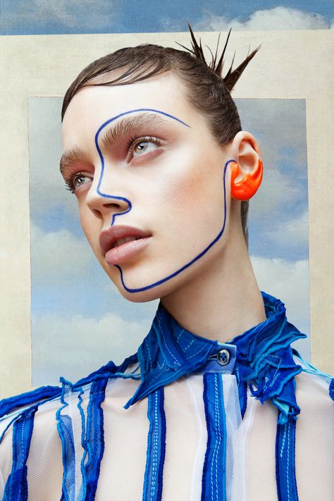 https://www.behance.net/gallery/59405697/Surrealistic-Constructivism Crazy Make Up, Fashion Design Inspiration, Maquillage On Fleek, Drag Make-up, Face Art Makeup, Photoshoot Makeup, Beauty Shoot, Foto Art, Makeup Photography