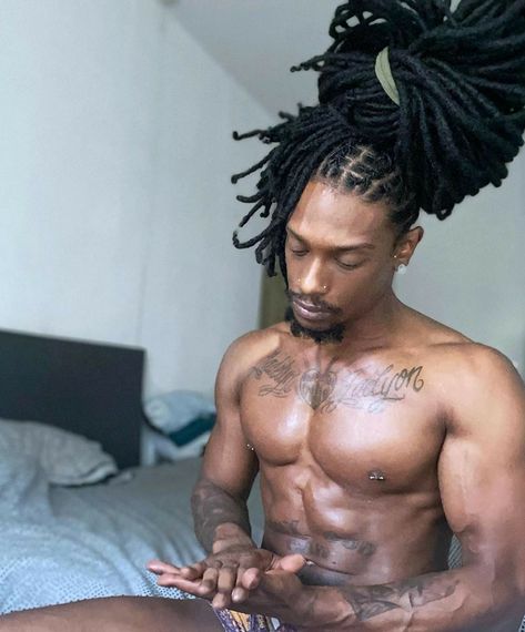 Short Dread Styles, Loc Styles For Men, Short Dreads, Long Dreads, Cute Dreads, Dreadlock Hairstyles For Men, Beautiful Dreadlocks, Short Locs Hairstyles, Dreadlock Styles