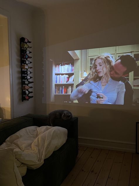 Movie Projector Aesthetic, Apartment Ideas Cozy, Room Movie Night, Projector Aesthetic, Aesthetic Movie Night, College Apartment Ideas, Small Movie Room, Home Movie Projector, Projector In Bedroom