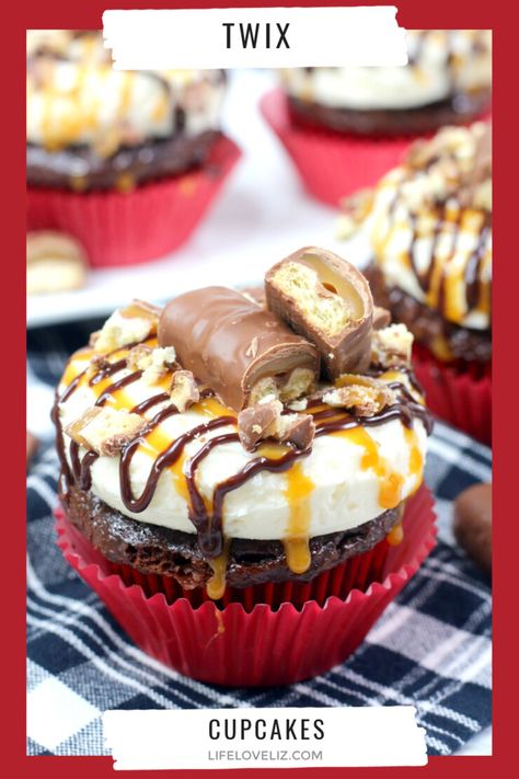 This decadent Twix cupcakes recipe features a from-scratch chocolate cupcake recipe topped with a luscious caramel buttercream. Twix Cupcakes Recipe, Twix Cupcakes, Whipping Cream Pound Cake, Twix Candy, Chocolate Cupcake Recipe, Cooking Blogs, Do You Know The Muffin Man, The Muffin Man, Chicken Drumstick