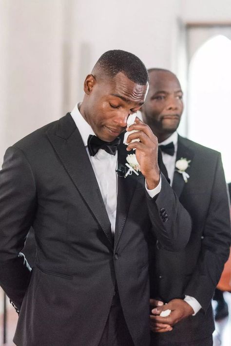 Groom Crying, Groom Reaction, Groom And Groomsmen Attire, Wedding Etiquette, Wedding Costs, The Amalfi Coast, Groomsmen Attire, Wedding Tablescapes, Wedding Advice