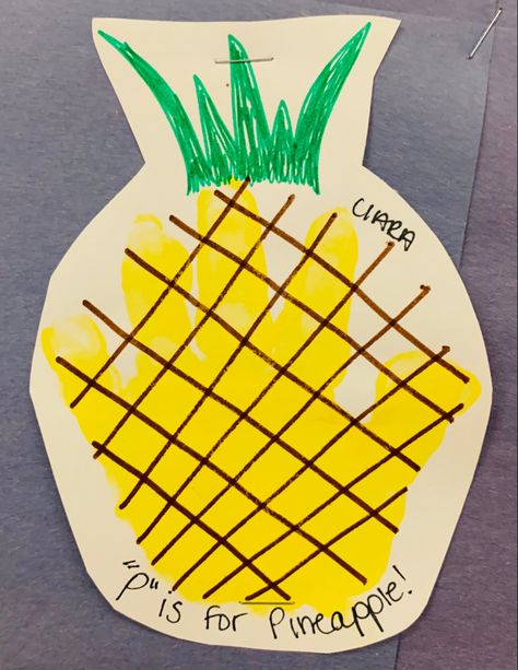 #handprint #handprintcraft #infantdevelopmentactivities #toddleractivity #earlychildhoodeducation #childcareideas #letteroftheweek #letterp Pineapple Footprint Art, Pineapple Handprint Craft, Fruit Crafts For Toddlers, P Is For Pineapple, Pinapple Art, Teal Room, Pineapple Crafts, Toddlers Activities, Fruit Crafts