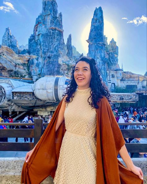 Instagram.com/frizzytiara Starwars Disneybound, Obi Wan Kenobi, Disney Plus, Obi Wan, Star Wars, Disney, Instagram