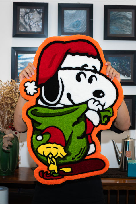 I made this custom rug "Snoopy Santa Claus" with non-slip backing. If you want it, DM me. Shipping is free worldwide #customrug #tuftedrug #handtuftedrug #rugtufting Christmas Tufting, Tufting Ideas, Moss Rug, Christmas Rugs, Rug Ideas, La Face, Mug Rug, Hand Tufted Rugs, Punch Needle