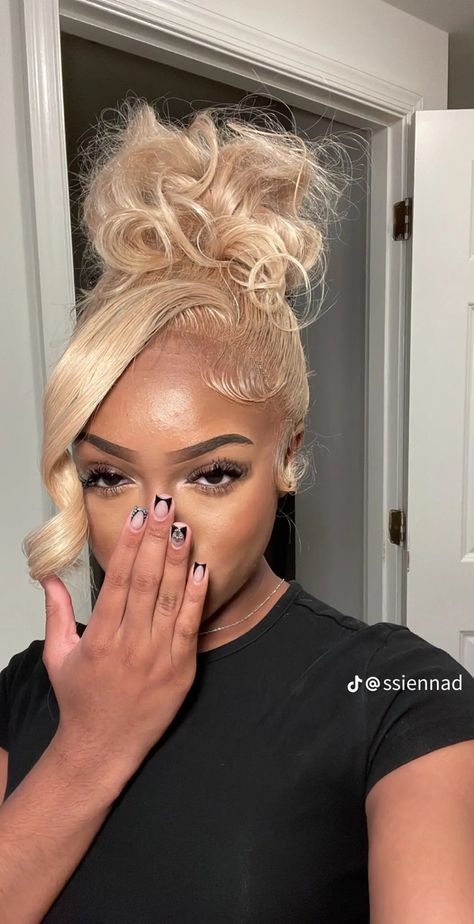 Blonde Frontal Wig Hairstyles, Blonde Frontal Wig, Blonde Frontal, Blonde Updo, Frontal Wig Hairstyles, Birthday Hairstyles, Everyday Glam, Wig Ideas, Front Lace Wigs