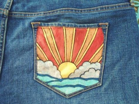 Jean Diy, Painted Shorts, Painted Clothes Diy, Diy Tumblr, Diy Jeans, Denim Art, Diy Vetement, Jean Pockets, Painted Jeans