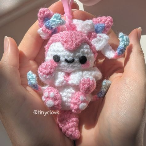 Fairy Bunny, Pokemon Crochet Pattern, Treble Crochet, Crochet Pokemon, Crochet Unique, Easy Crochet Animals, Confection Au Crochet, Crochet Chain, Crochet Design Pattern