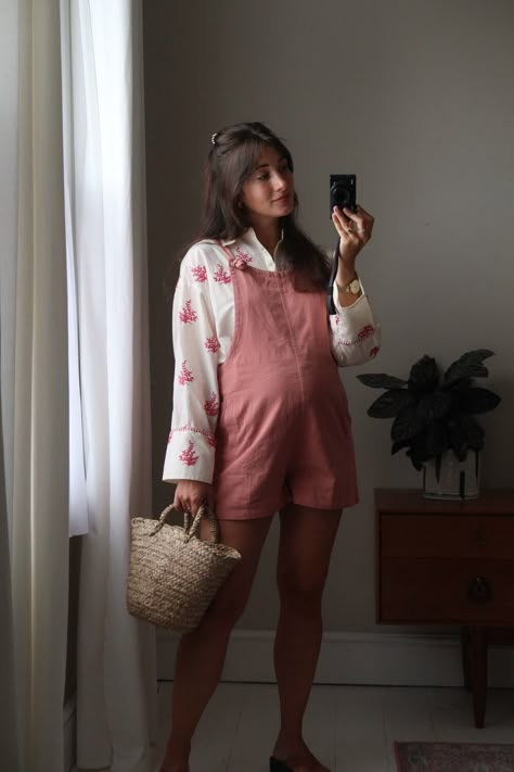 Tips and Tricks- Keeping my style during pregnancy — ROSIE ANN BUTCHER Summer Pregnancy Outfits, Casual Maternity Outfits, Maternity Clothes Summer, Trendy Maternity Outfits, Preggo Fashion, Cute Maternity Outfits, Stylish Maternity Outfits, Pregnancy Looks, Casual Maternity