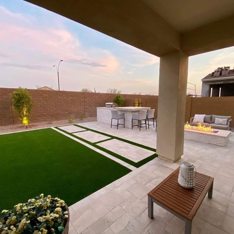 Az Landscaping Ideas Backyards, Backyard Cement Ideas, Arizona Landscape Design, Backyard Pavers, Arizona Backyard Landscaping, Arizona Landscaping, Artificial Grass Backyard, Hardscape Ideas, Condo Inspiration