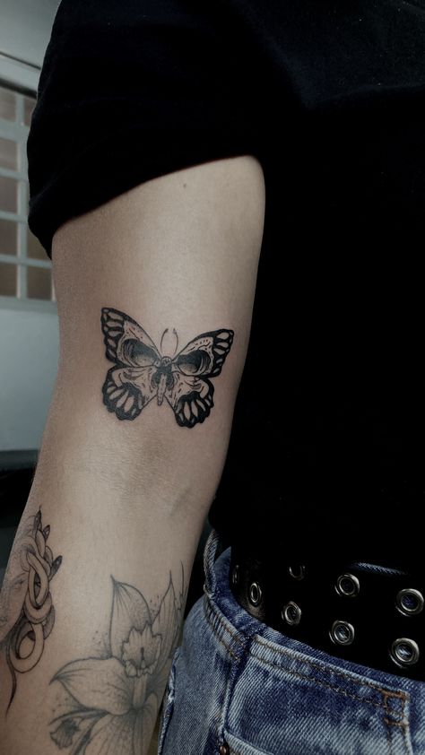 Butterfly Bicep Tattoo, Lioness Tattoo, Bicep Tattoo, Butterfly Tattoos, Butterfly Tattoo, Flower Tattoo, Tattoo Ideas, Tattoos, Pins