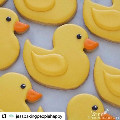 Duckie Birthday Party, Rubber Duck Cookies, Duck Royal Icing Cookies, Duck Decorated Cookies, Rubber Duck Cookies Decorated, Rubber Ducky Cookies, Duck Birthday Theme, Rubber Ducky Baby Shower Ideas, Duck Baby Shower Theme