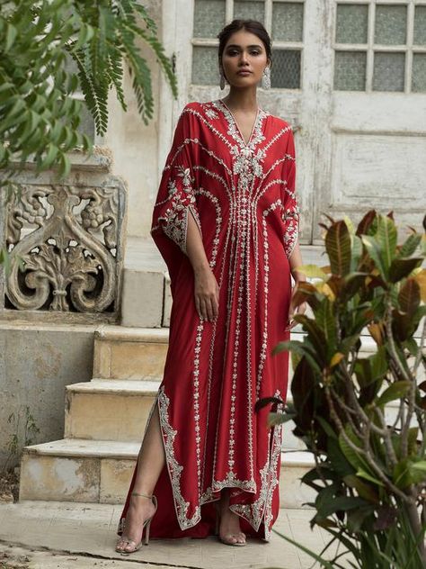 Latest Kaftan Designs, Kaftan Design, Misha Lakhani, Kaftan Designs, Pakistani Fashion Casual, Jewelry Indian, Indian Designer Outfits, Indian Attire, Stylish Dress Designs