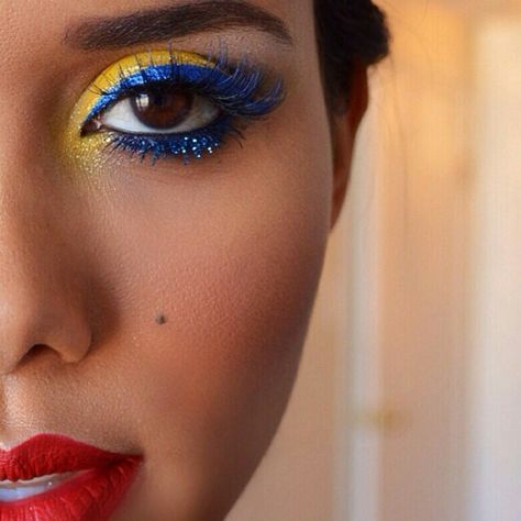 No tengo camiseta, pero si maquillaje.... Inspirado en Colombia❤ #WorldCup2014 Colombia Makeup Ideas, Colombia Soccer, Colombian Flag, Eurovision 2023, Cutwork Blouse, Cutwork Blouse Designs, Makeup Class, Colorful Eye Makeup, Makeup Game