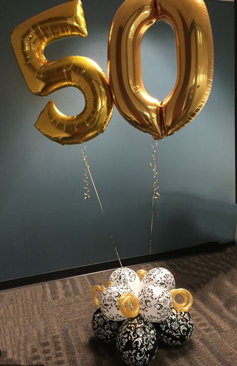 50 Balloons Number, 50 Balloon Bouquet, Number Balloon Bouquet, 50th Birthday Cake Images, 55th Birthday Party Ideas, 40th Birthday Centerpieces, Reunion Centerpieces, 50th Birthday Themes, 50th Birthday Centerpieces