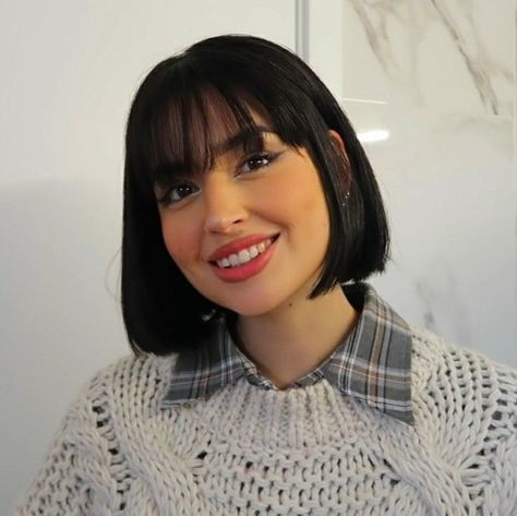 Classic Bob Haircut, Classic Bob, Bob Haircut With Bangs, Short Straight Hair, Shot Hair Styles, Busy Women, Haircuts Straight Hair, Pixie Bob, Short Hair With Bangs