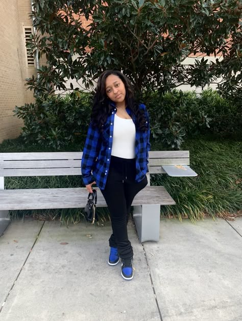 Blue And Black Jordans Outfit, Royal Blue Jordans Outfit, Brotherhood Jordan 1 Outfit Women, Jordan 1 Laney Outfit, Jordan Outfit Ideas Women, Blue And Black Jordan 1 Outfit, Air Jordan 1 Outfit Women Baddie, Outfit Ideas Jordan 1 High, Jordan 1 Royal Reimagined Outfit