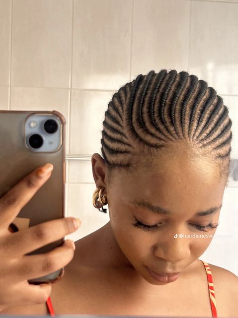 Extended Cornrows, 16 Straight Back Braids, Cornrows No Extensions, Natural Cornrows For Black Women, Plain Cornrows On Natural Hair, Natural Cornrow Hairstyles Short Hair, Wig Lines, Cornrows With Natural Hair, Cornrow Hairstyles For Natural Hair