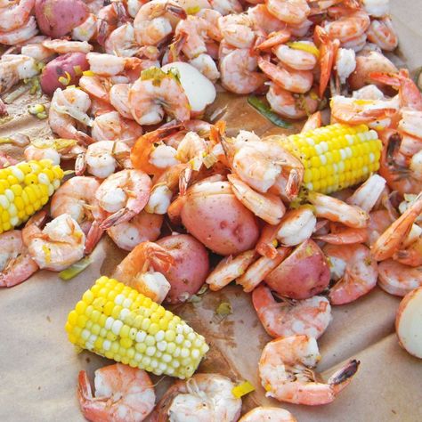 Shrimp Boil Seasoning, Frogmore Stew, Old Bay Shrimp, Shrimp Boil Recipe, Low Country Boil, Boiled Food, Clam Bake, Shrimp Boil, Southern Cuisine