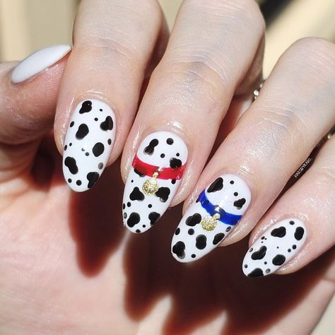 Disney Nails 101 Dalmatians, Dalmatian Nail Art, 101 Dalmatian Nails, 101 Dalmations Nails, Dalmatian Nails, 100 Dalmatians, Boring Girl, Dog Nail Art, 101 Dalmations