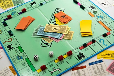 Monopoly Board Game, Game House, Monopoly Board, Monopoly Game, Game Cards, Strategy Games, Game Pieces, Classic Games, Printable Designs