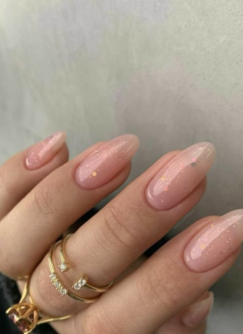 Minimal Nails, Classic Nails, Almond Acrylic Nails, Sparkle Nails, Sparkly Nails, Oval Nails, Neutral Nails, Minimalist Nails, Dream Nails