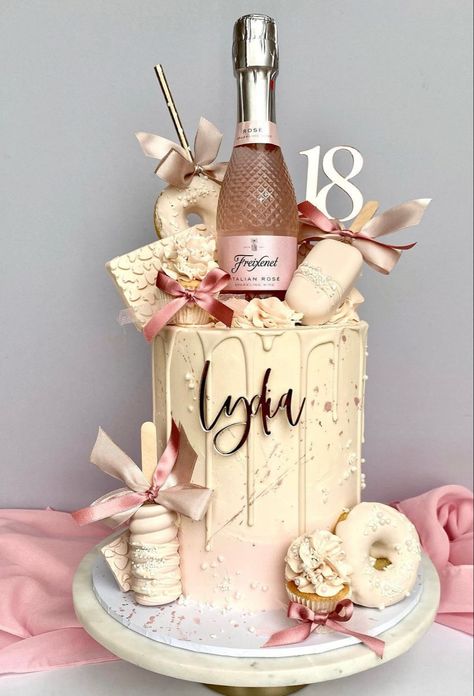 18th Alcohol Birthday Cake, Cake With Bottles Of Alcohol, Cakes With Alcohol Bottles, Wine Cake Ideas Birthday, Girls 21st Birthday Cake, Pink Drip Cake, Alcohol Birthday Cake, Liquor Cake, Alcohol Cake