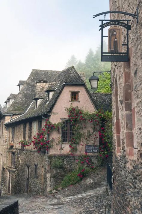 Belle's hometown in Beauty And the Beast is based on this French village and the similarity is uncanny Belle Aesthetic Disney, Fictional Places, Belle Aesthetic, Belle French, Aesthetic Disney, French Village, Holiday Photography, Rustic Stone, Dream Places