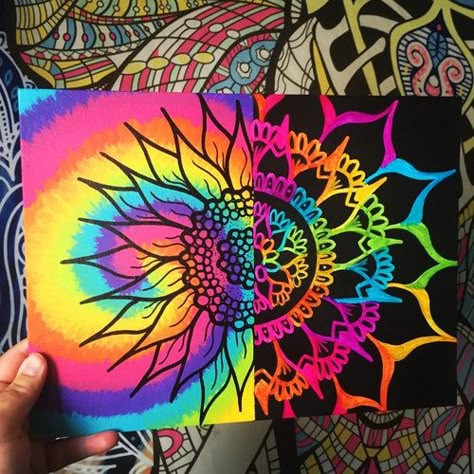 Trippy Graph Paper Art, Black Light Canvas Painting, Cool Trippy Drawings, Paint Marker Art Canvases, Trippy Prints, Paint Marker Art, Mandala Sunflower, Trippy Decor, Wall Art Trippy