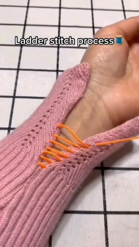 hand sewing for beginners fixing clothes  sewing and stitching ✨ Credit: @moximakers Quick Hand Sewing Hacks, Hand Sewing Tips And Tricks, How To Sew Designs On Clothes, Hand Sewing Beginners, How To Sew Clothes By Hand, Sewing Techniques Hand, Strong Stitches For Hand Sewing, How To Sew Without A Sewing Machine, Fixing Clothes Sewing