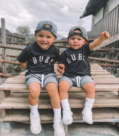 elizabeth fair on Instagram: "sweet sweet boys, so lucky I get to be their mama🖤 outfits from @worn_wild (link in bio) #toddlerbrothers #toddlerootd #toddlerboystyle #lilbro #brotherlove #matchingbrothers #smallshoplove #babybro #thehatswewear" Newborn Boy Outfits Summer, Mama Outfits, Toddler Ootd, Baby Black, Toddler Boy Fashion, Gray Matters, Kids Black, Boy Tees