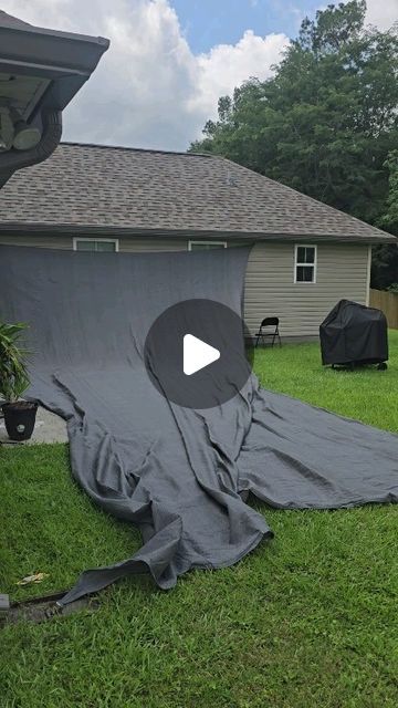 Backyard Shade Sails, Canopy Garden Ideas, Canopy Set Up Ideas, Sail Shades For Deck, Canopy Backyard Ideas, Yard Canopy, Diy Patio Shade, Shade Tarps Outdoor Spaces, Deck Sail Shade Ideas