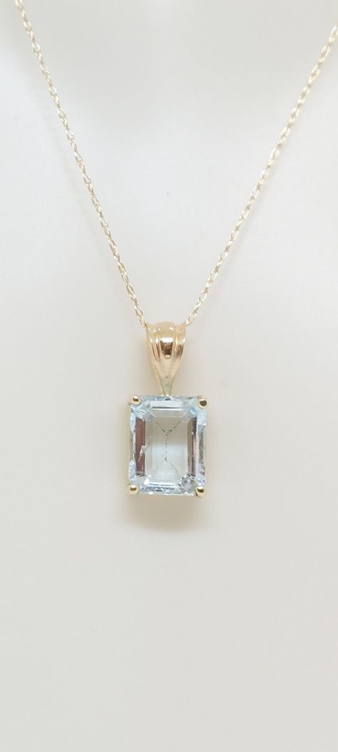 Aquamarine 1.50Ct 14k Yellow Gold Pendant / Necklace. Natural stone. 14k gold Chain necklace. Rectangle Gemstone Jewelry. Aquamarine Lover. March Birthday Stone. Product Info: - Stone: 1.50 Ct 7x5mm Rectangle Aquamarine, - Color: Light Blue. - Pendant Measures: 13mm x 5mm. 1.50Ct - Metal: 14k Yellow Gold. - Chain Length: 18 Inches Rope Chain - Made in USA. - Nice Gift Box Included. Jewelry Aquamarine, Birthday Stone, March Birthday, Aquamarine Pendant, Aquamarine Jewelry, Blue Pendant, Yellow Gold Pendants, Dream Jewelry, Stylish Jewelry