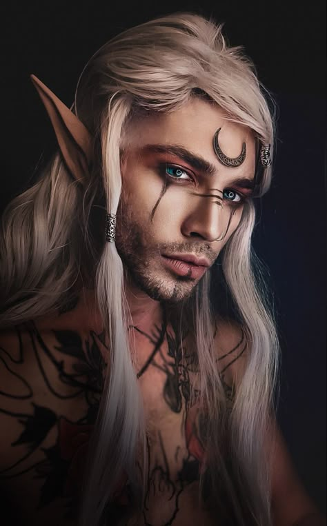 Dark Elf Male Makeup, Man Elf Costume, Dark Elf Costume Male, Druid Makeup Men, High Elf Makeup, Goth Elf Aesthetic, Elf Fantasy Makeup, Male Elf Makeup, Wizard Makeup Men