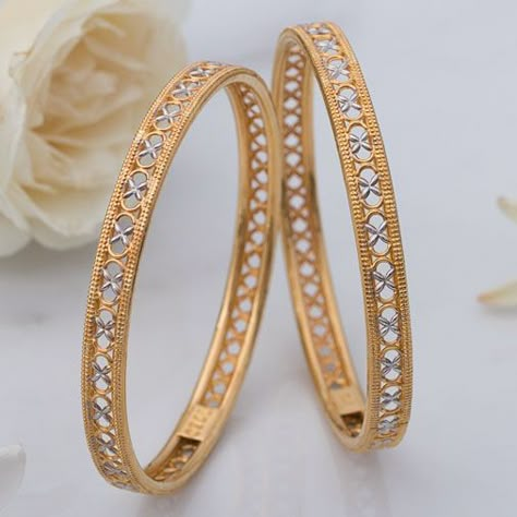 Fancy Bangles, Bangle Collection, Golden Bangles, Plain Gold Bangles, Gold Bangles Indian, Bangle Design, Gold Bangles For Women, Antique Gold Jewelry Indian, Gold Bangle Set