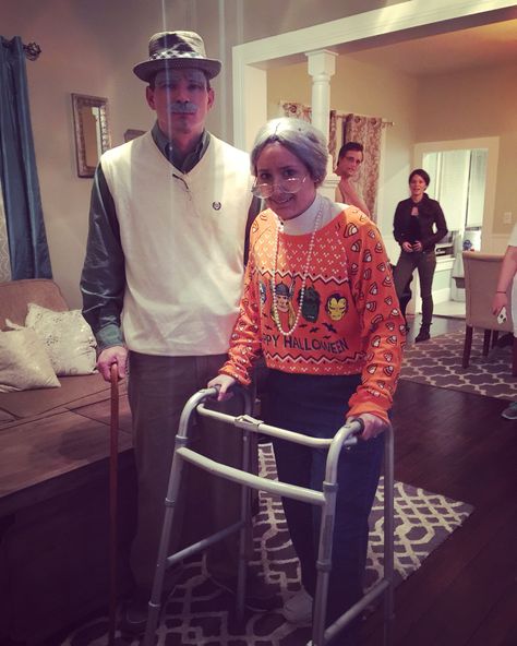 Old people Halloween costume Costume Group Ideas, Old People Costume, Quick Halloween Costumes, Best Celebrity Halloween Costumes, Best Couples Costumes, Hot Halloween, Clever Halloween, Diy Outfits, Best Friend Halloween Costumes