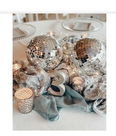 Disco Elegant Party, Disco Glam Centerpiece, 70s Disco Party Table Decorations, Winter Wonderland Disco Party, Disco Themed Table Decor, Wedding Cake With Disco Balls, Neutral Disco Party, Classy Disco Ball Decor, Disco Themed Table Centerpieces