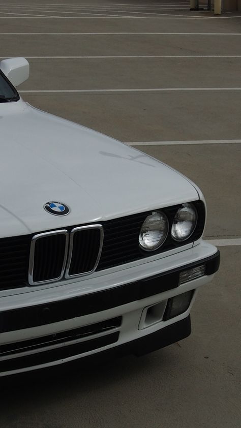 Bmw Asthetic Picture, Bmw E30 White, Bmw E30 Wallpapers, Bmw Old, Serie Bmw, F1 Wallpaper Hd, Bmw E34, Bmw Wallpapers, Car Hd