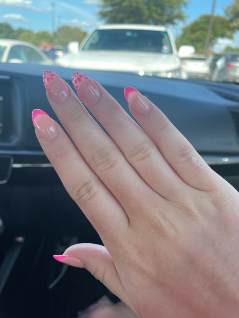 Barbie French Tip Nails, Hot Pink Glitter French Tip Nails Almond, French Tip Ideas Hot Pink, Pink French Tip Nails Flower, Pink French With Flowers, Hot Pink French Tip Nails Almond, Light Pink Nails With Hot Pink French Tip, Pink French Tip With Flowers, French Tip Flowers