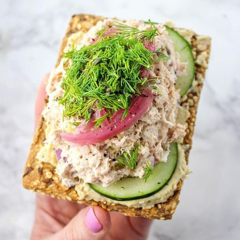 Savory Toast, Trader Joes Meal Planning, Trader Joes Recipes Healthy, Best Frozen Meals, Trader Joes Food, Crisp Bread, Joe Recipe, Trader Joes Recipes, Clean Lifestyle