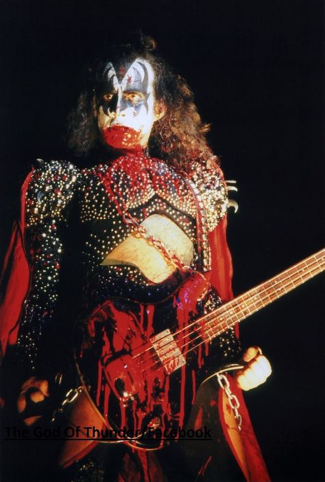 Gene Kiss Artwork, Gene Simmons Kiss, Eric Singer, Vinnie Vincent, Kiss Concert, Kiss Images, Kiss Members, Eric Carr, Peter Criss