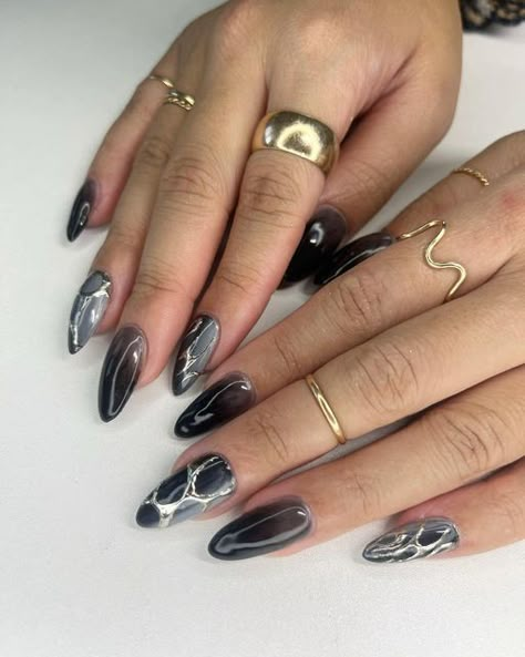 Nails That Go With Silver Jewelry, Dark Pearl Nails, Cute Dark Nails Designs, Cool Nail Inspo Dark, Dark Angel Nails, Siren Nails Dark, Dark Simple Nails, Stormy Nails, Dark Nails Ideas