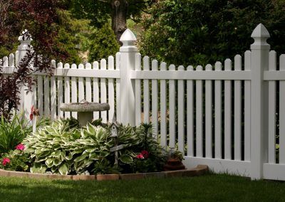 PVC Vinyl Fencing | Cardinal Fence, Inc. Hamptons Fence, Garden Side Yard, Wpc Fence, Vinyl Picket Fence, Wooden Fence Ideas, Wooden Fences, Easy Fence, Vinyl Fencing, Sea Oats